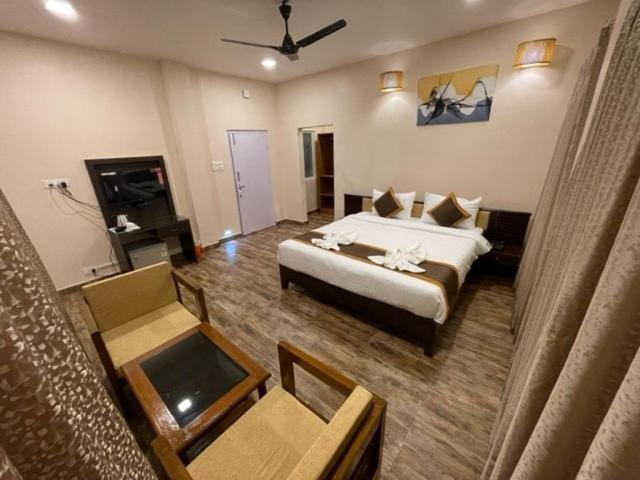 Jaldapara Forest Tourist Lodge Jftl Madari Hat Exterior photo