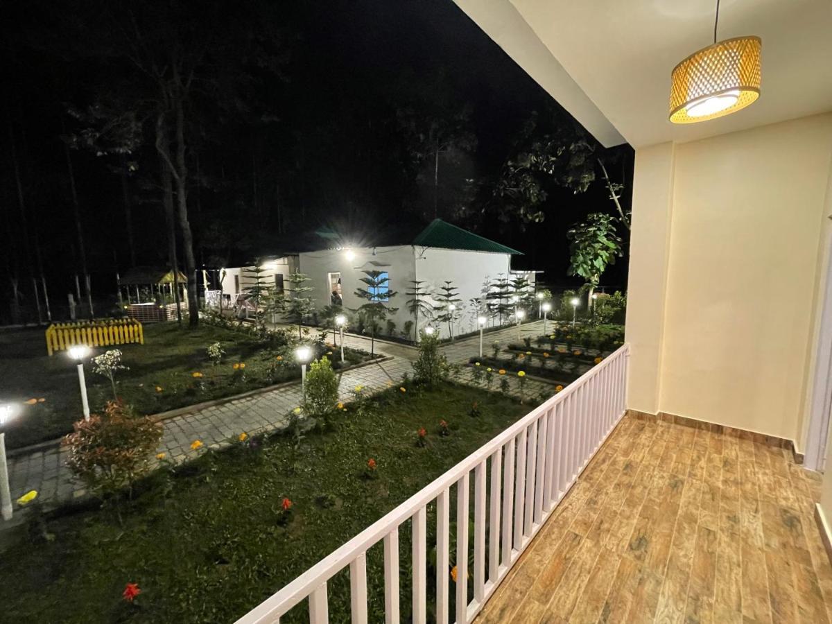 Jaldapara Forest Tourist Lodge Jftl Madari Hat Exterior photo